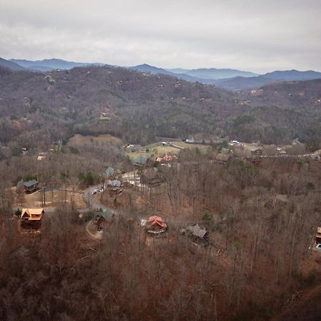 Old Papa Bear Lodge Pigeon Forge Exterior photo