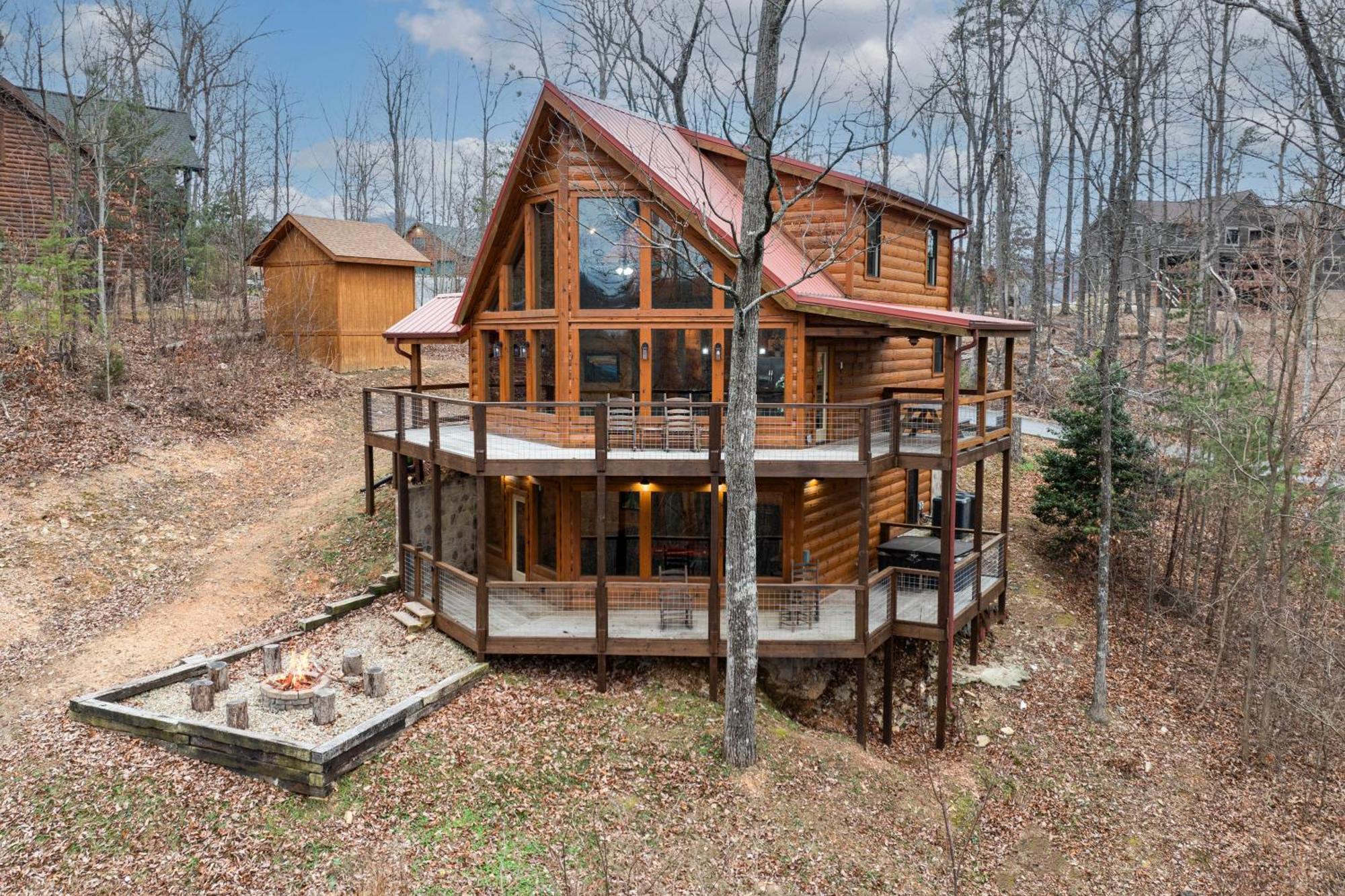 Old Papa Bear Lodge Pigeon Forge Exterior photo