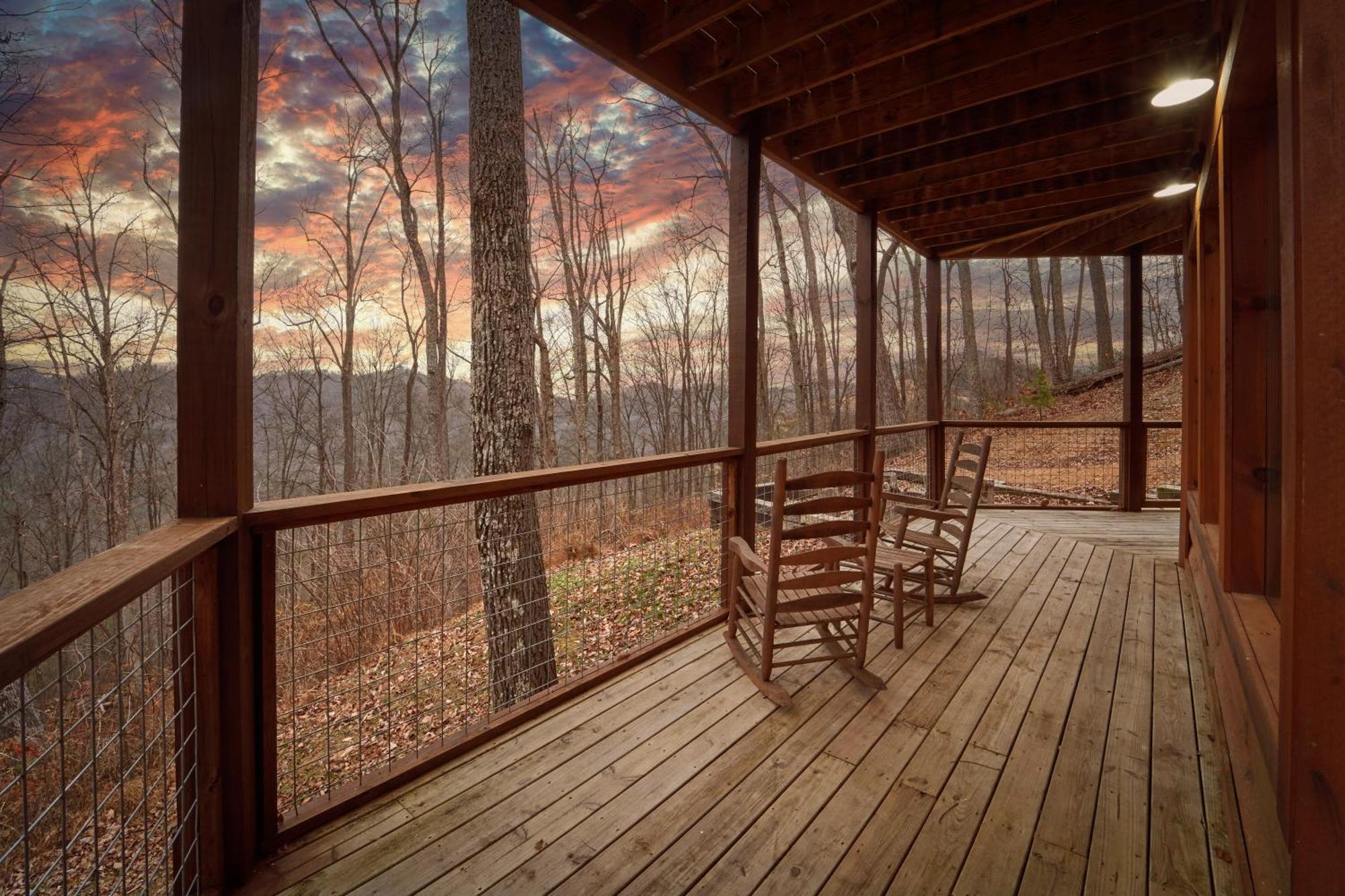 Old Papa Bear Lodge Pigeon Forge Exterior photo